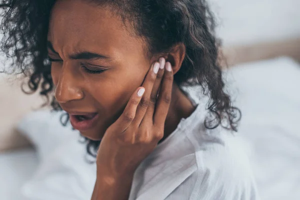 Possible Reasons Why You Feel Pressure in Your Ears – You Must Get Healthy