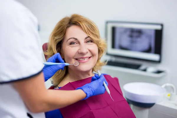 8 Crucial Dental Care Tips for Seniors – You Must Get Healthy