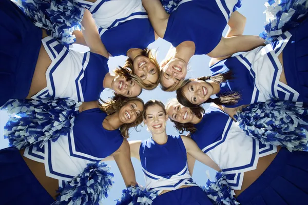 8 Amazing Emotional Benefits of Cheerleading