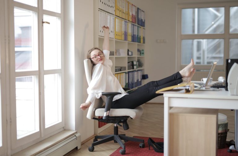 6 Easy Office Pilates Exercises To Improve Posture And Reduce Back Pain