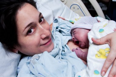 7 Uplifting Mental Health Tips for New Moms